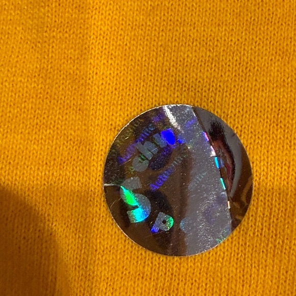 Yellow Hulkamania Tank Top signed by hulk Hogan Schwartz hologram - Picture 3 of 4